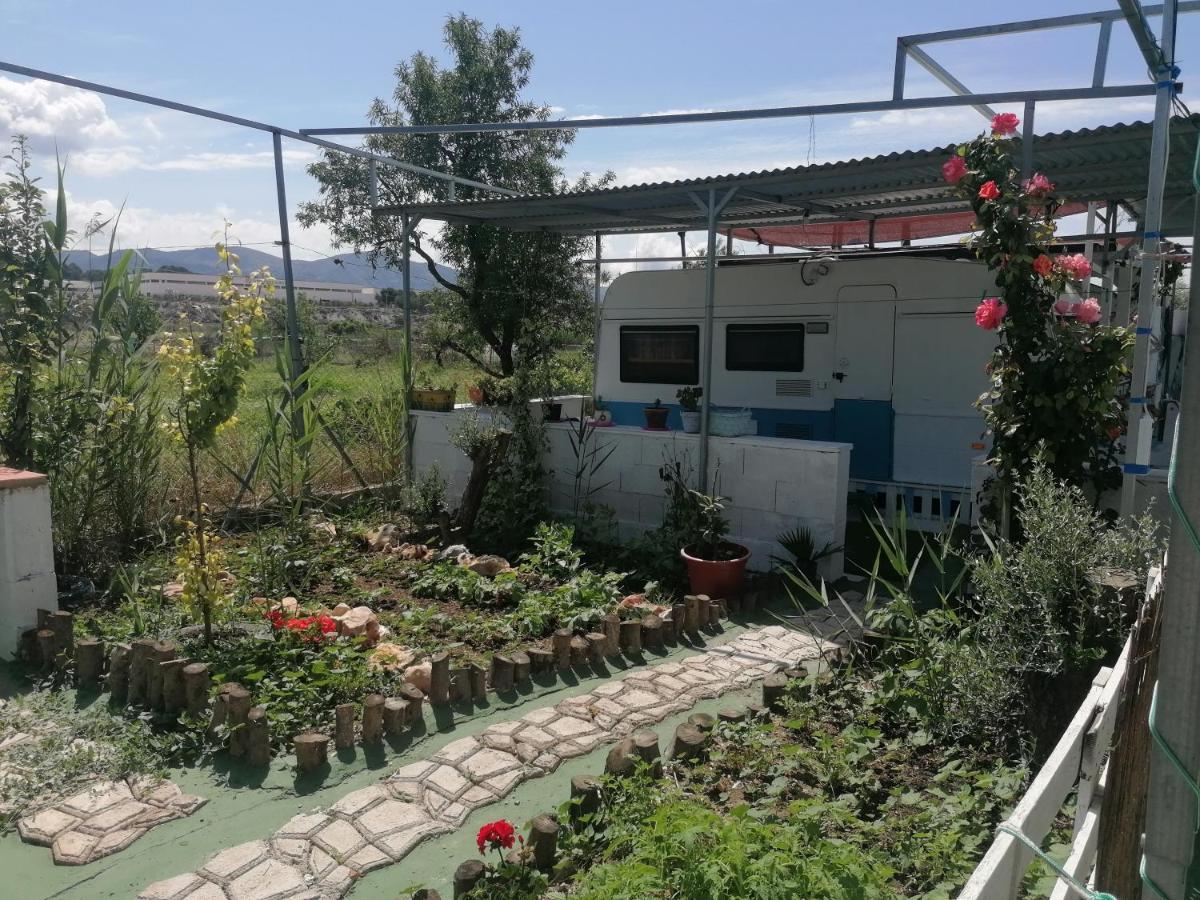 Caravanas Y Habitaciones Para Relajarse Sax Exterior foto