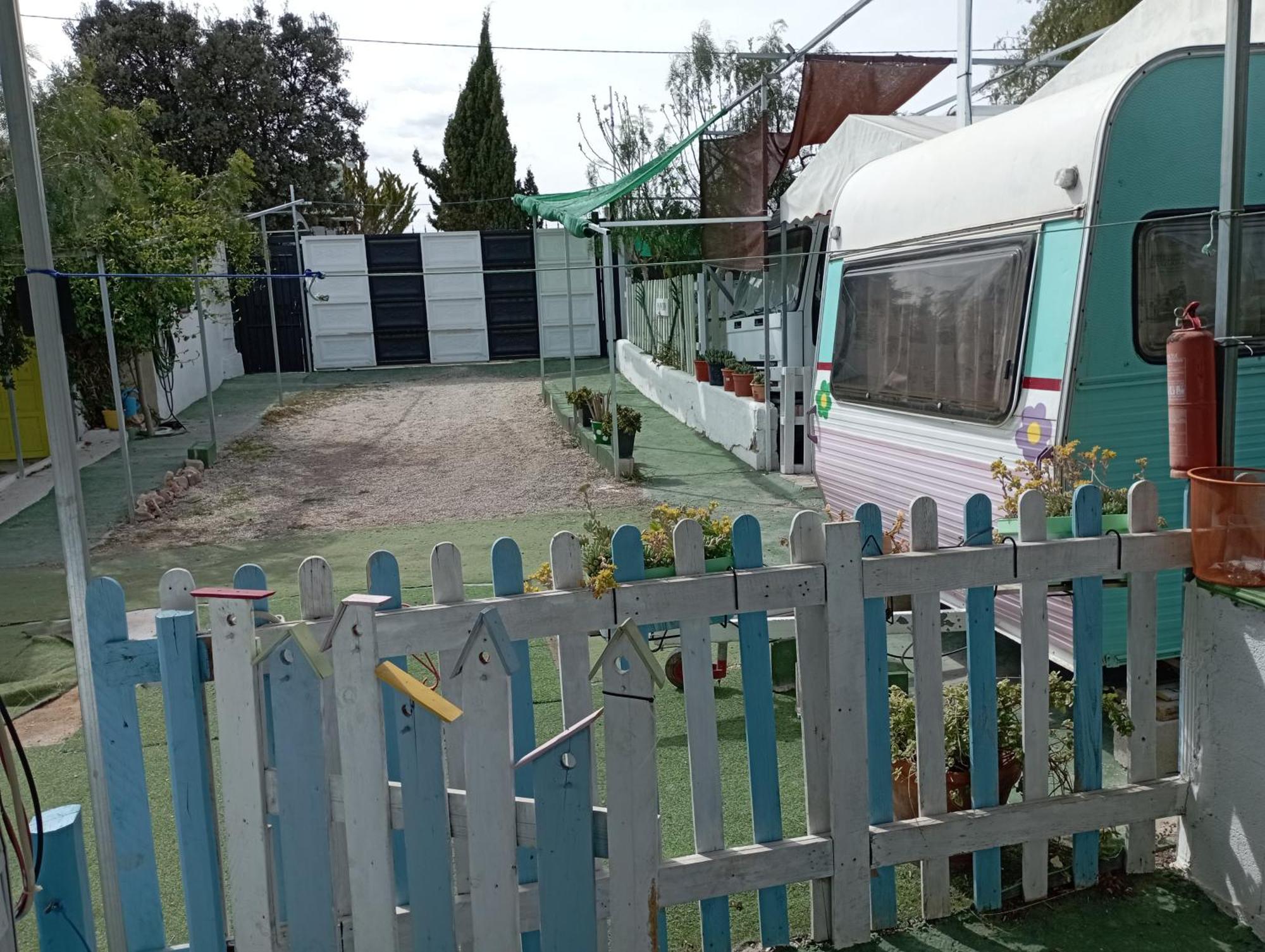 Caravanas Y Habitaciones Para Relajarse Sax Exterior foto