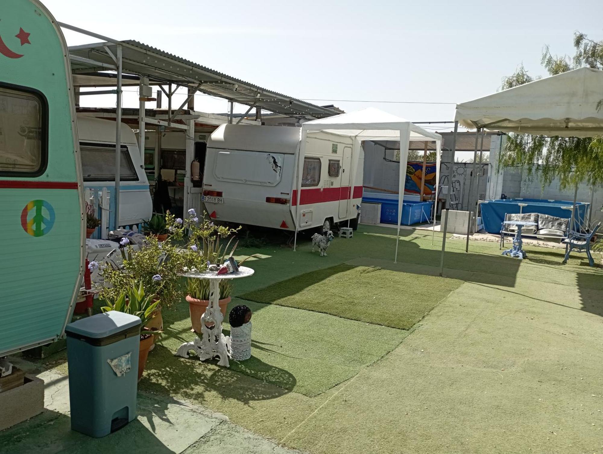 Caravanas Y Habitaciones Para Relajarse Sax Exterior foto